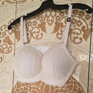 Victoria's Secret White Crochet  Bra New With Tags